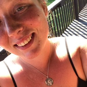 Meet your Posher, Kendra